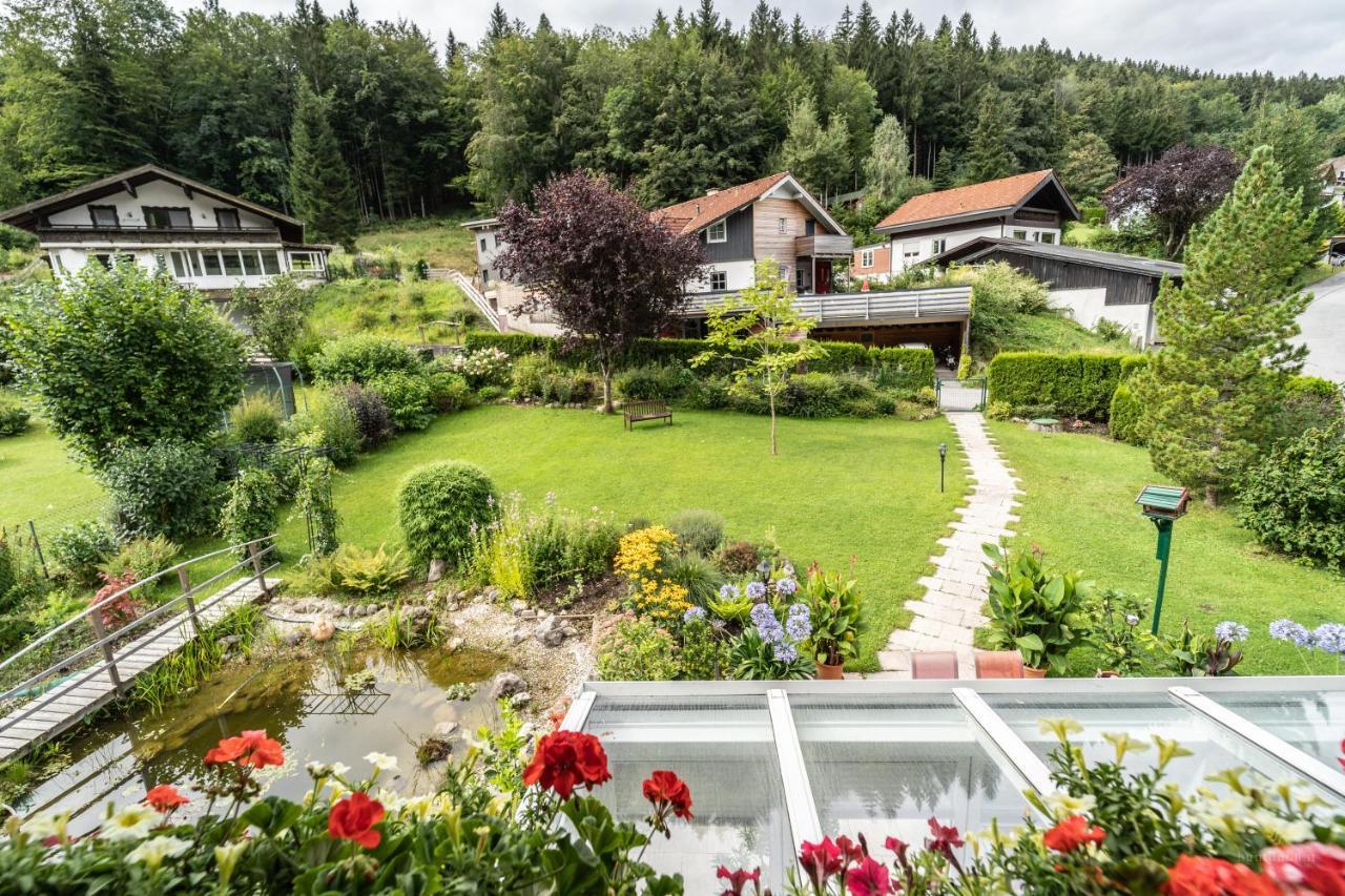 Apartamento Haus Marianne Hof bei Salzburg Exterior foto